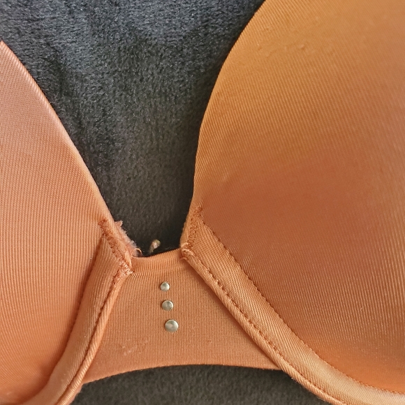 Victoria's secret bra - Picture 2 of 8